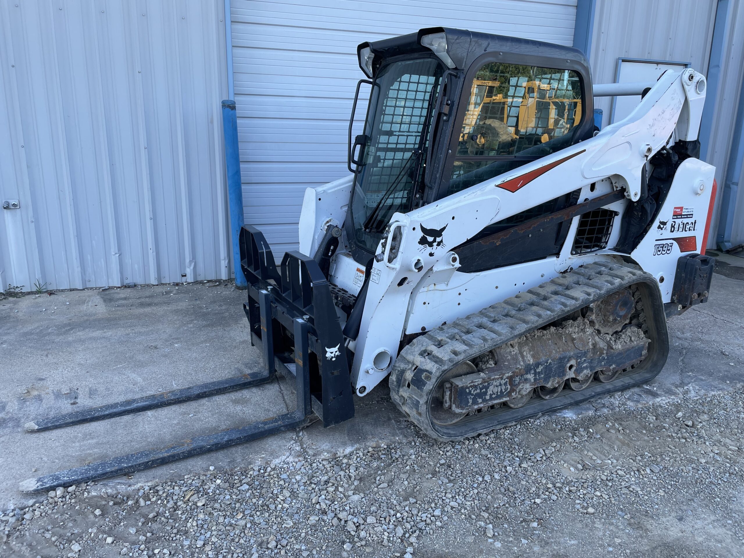 Used Bobcat 595 compact track loader